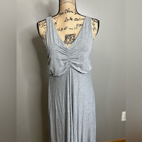 Anthropologie’s Maeve gray knit asymmetrical sleeveless midi dress medium Petite - Picture 8 of 10